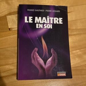 ✴️ Le Maître en Soi Book with Purple Cover